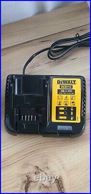 DEWALT DCE089G18 12v/18v 3X360 Degree Green Cross Line Laser Lever