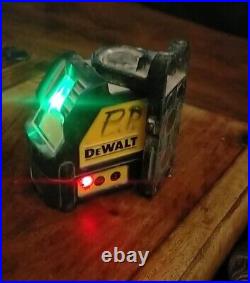 DeWalt (DW088CG)Green 2 Way Laser. Good Working Order and in Good Condition